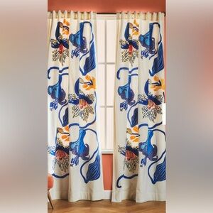 NWT, Sarah Gordon Floral curtains 50x84, 1 panel